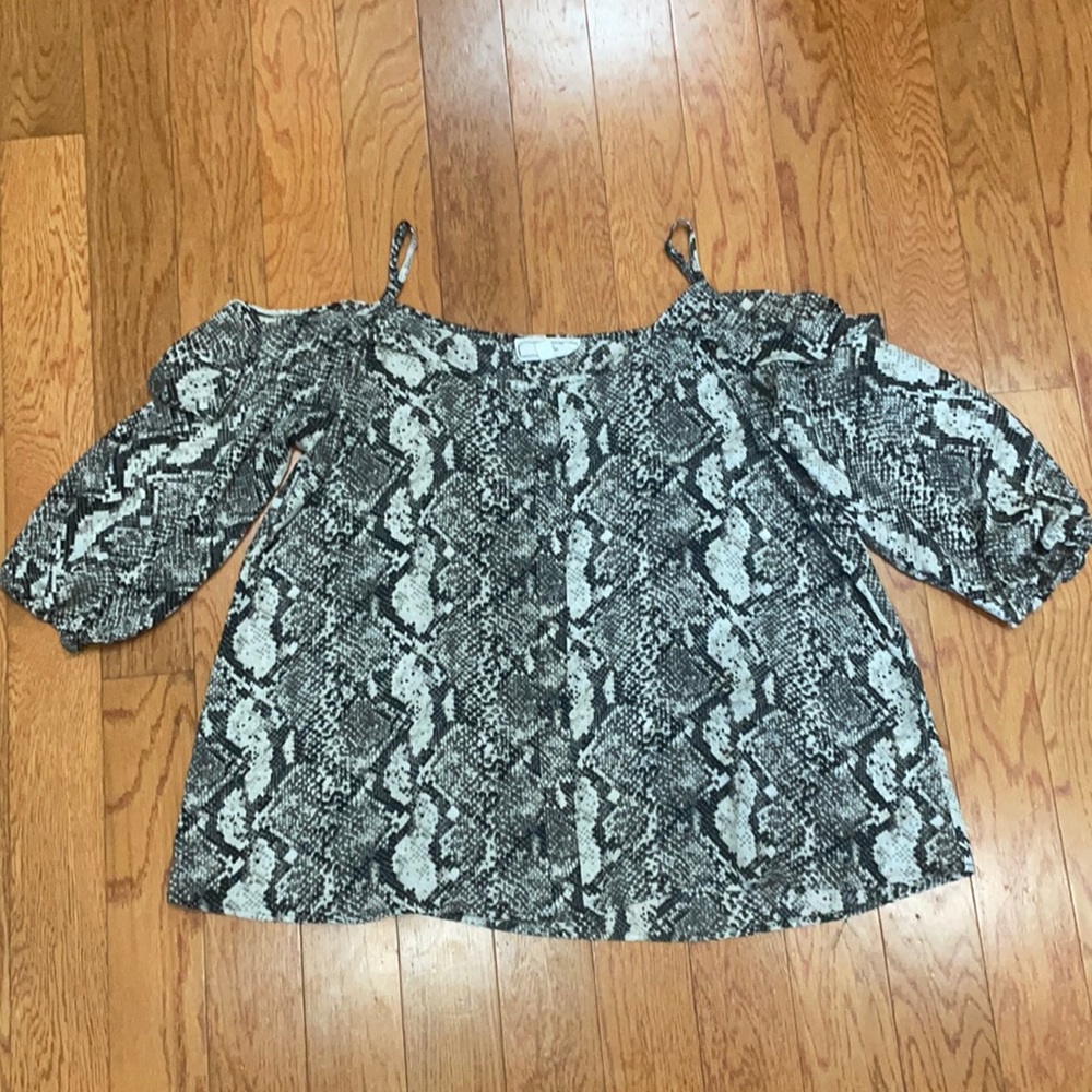 Alligator Print Semi Off Shoulder Top | Hippie Rose